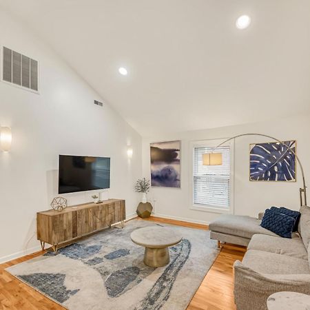 Charming 2Br Bungalow 4 Minutes To Duke University Durham Eksteriør billede