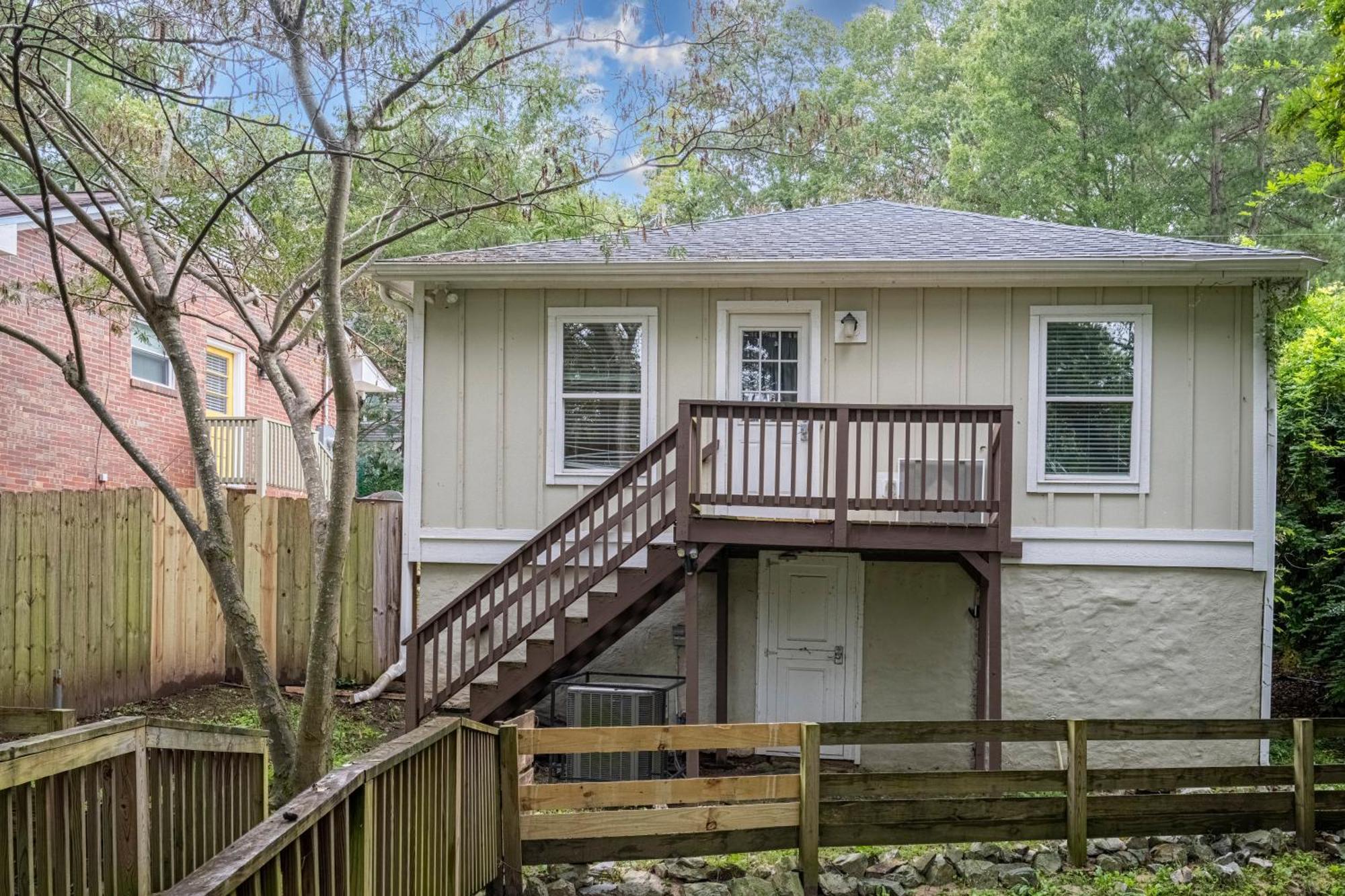 Charming 2Br Bungalow 4 Minutes To Duke University Durham Eksteriør billede