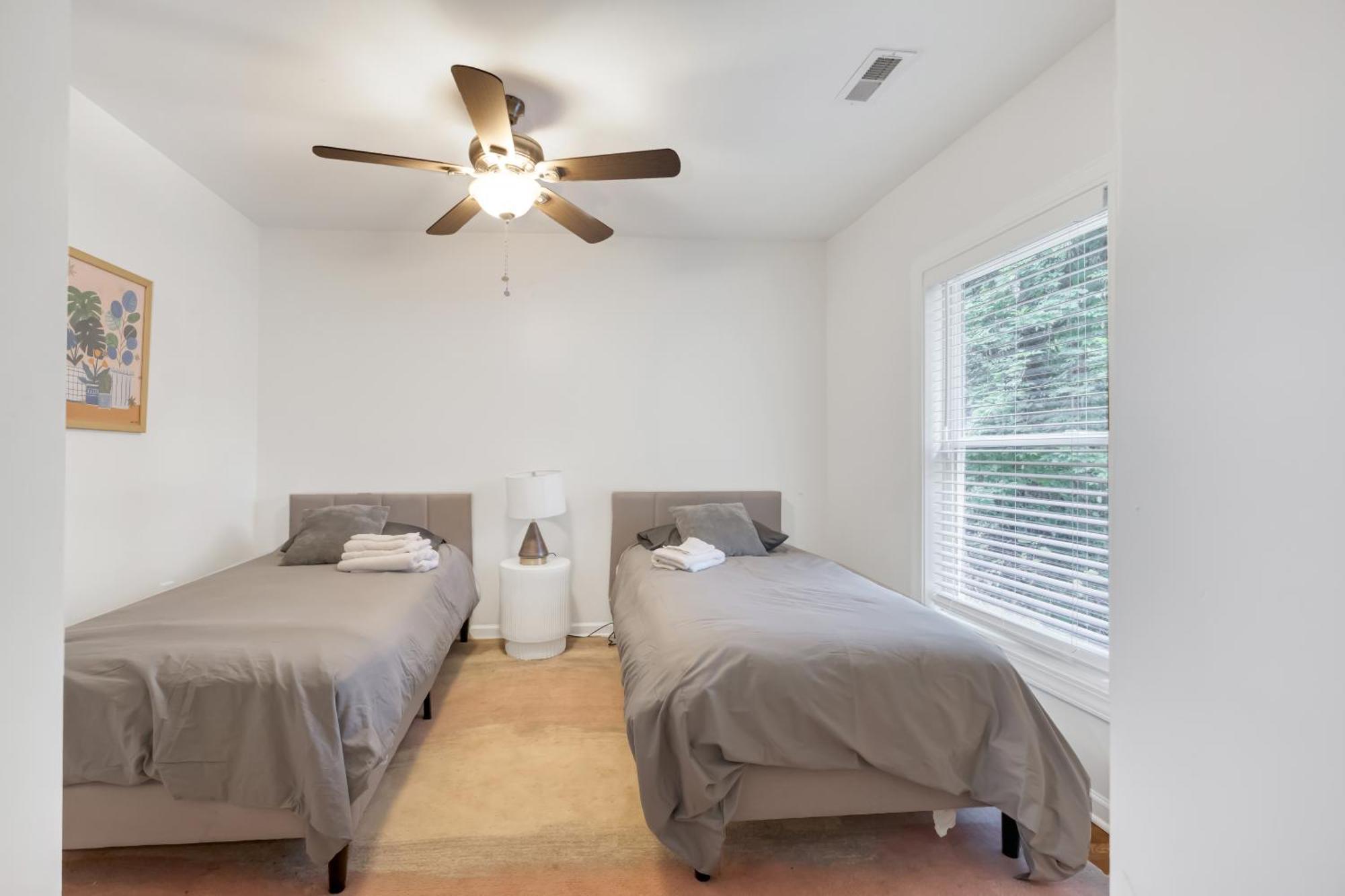 Charming 2Br Bungalow 4 Minutes To Duke University Durham Eksteriør billede