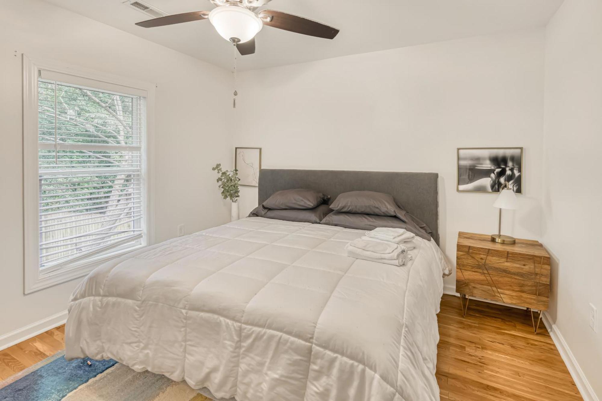 Charming 2Br Bungalow 4 Minutes To Duke University Durham Eksteriør billede